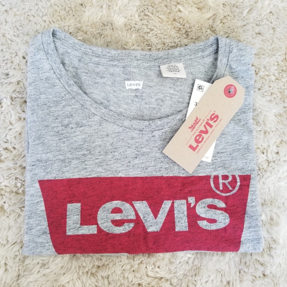 Grey Levi's Tee Shirt
